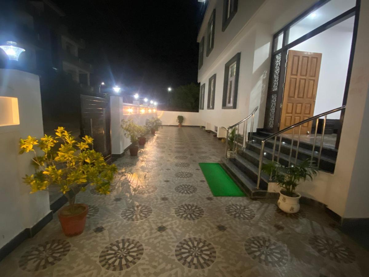 Shivalik Residency - Hotel & Banquet Hall Bāra Banki 외부 사진